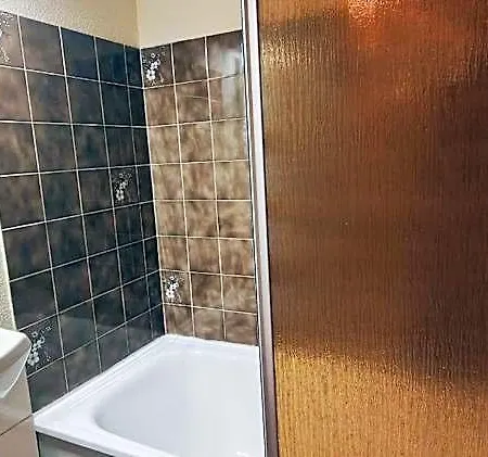Lovely With Balcony - Near The Appartement *